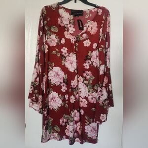 Women's Floral Straight Dress With Bell Sleeves. Maroon/Pink